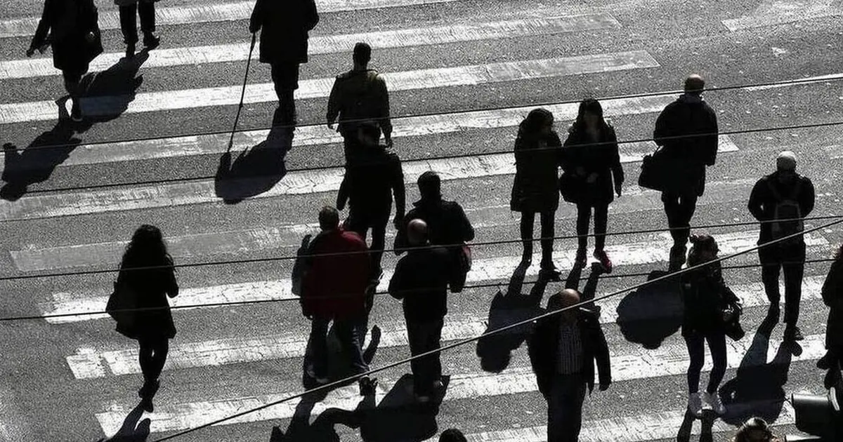 Αν το επίδομα ανεργίας σας πλησιάζει στη λήξη του μέσα στον Μάρτιο ή τους επόμενους μήνες του 2026, η δυνατότητα για παράταση της επιδότησης αποτελεί τη μοναδική «ανάσα» μέχρι να βρεθεί η επόμενη θέση εργασίας.