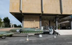Στην καρδιά της Αθήνας, το Πολεμικό Μουσείο αποτελεί το επίκεντρο των εορτασμών