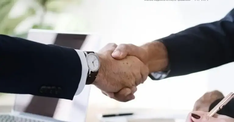 Η διαδικασία για την επικαιροποίηση του μητρώου σας στον ΑΣΕΠ είναι το πρώτο και πιο κρίσιμο βήμα που πρέπει να ολοκληρώσετε μέσα στον Μάρτιο, ώστε να είστε έτοιμοι για το μεγάλο κύμα προσλήψεων που ξεκινά τον Απρίλιο. Αν το μητρώο σας δεν είναι σωστά ενημερωμένο, ακόμη και αν έχετε όλα τα τυπικά προσόντα, κινδυνεύετε με αποκλεισμό ή απώλεια μορίων λόγω λανθασμένης καταχώρισης εγγράφων.