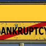 Η διαδικασία αυτή αποτελεί τη μοναδική άμεση «σανίδα σωτηρίας» για όσους βλέπουν την εταιρεία τους να κλείνει, καθώς οι απαιτήσεις τους από την πτωχευτική περιουσία συνήθως καθυστερούν χρόνια.