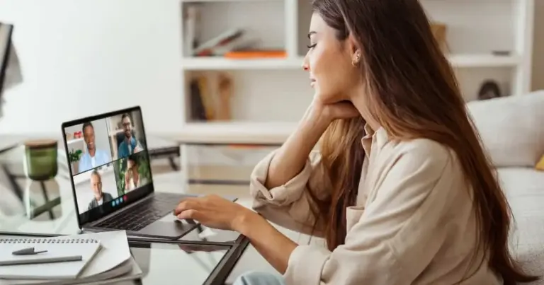 Η έλλειψη γραπτής συμφωνίας ή η παράλειψη βασικών όρων για το κόστος του εξοπλισμού και το "δικαίωμα στην αποσύνδεση" μπορεί να καταστήσει τη συμφωνία άκυρη ή να οδηγήσει σε πρόστιμα για την επιχείρηση.