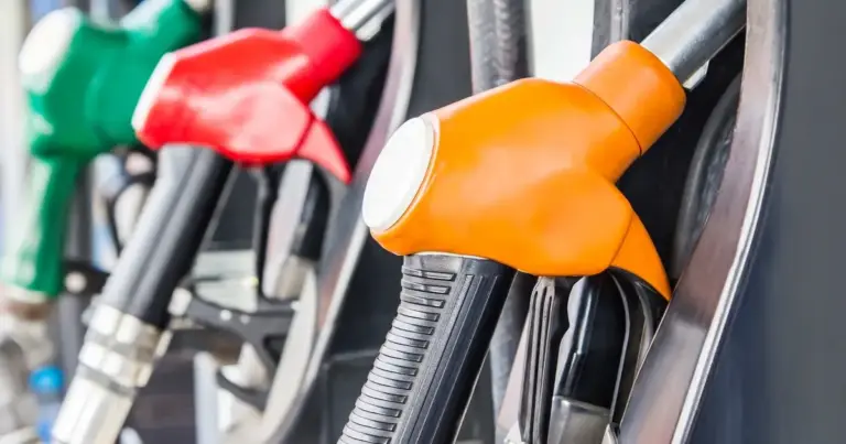 Για σήμερα, Τρίτη 7 Απριλίου 2026, η πρόσβαση στο σύστημα fuel pass είναι εφικτή μόνο για συγκεκριμένες ομάδες δικαιούχων, προκειμένου να διασφαλιστεί η σταθερότητα της πλατφόρμας.