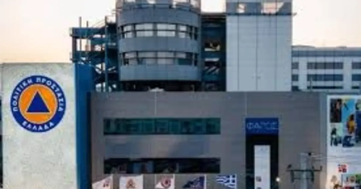 Οι 500 νέες μόνιμες θέσεις στην Πολιτική Προστασία είναι πλέον γεγονός και η διαδικασία επιλογής ξεκινά άμεσα, ώστε το προσωπικό να βρίσκεται στις θέσεις του πριν την έναρξη της αντιπυρικής περιόδου. Αν αναρωτιέστε πότε βγαίνει η προκήρυξη, ποια είναι τα κριτήρια και πώς θα προλάβετε τις προθεσμίες, βρίσκεστε στο σωστό σημείο για να λάβετε όλες τις απαντήσεις που χρειάζεστε για τη σταδιοδρομία σας στον δημόσιο τομέα.