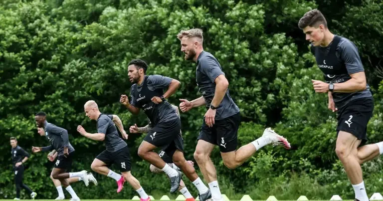 Η αναμονή για το ακριβές πρόγραμμα των δοκιμασιών πλησιάζει στο τέλος της, με τις πρώτες ομάδες υποψηφίων να αναμένεται να βρεθούν στους στίβους εντός των επόμενων εβδομάδων.