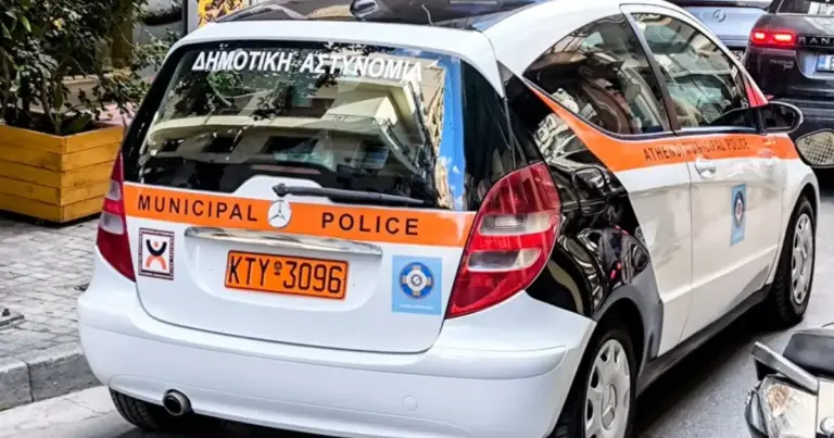 Οι ψυχοτεχνικές δοκιμασίες για τους υποψηφίους της προκήρυξης 1Κ/2024, που αφορά την πλήρωση 1.213 μόνιμων θέσεων στη Δημοτική Αστυνομία, αναμένεται να ξεκινήσουν εντός των επόμενων εβδομάδων, καθώς οι αρμόδιες υπηρεσίες ολοκληρώνουν τον έλεγχο των δικαιολογητικών και την κατάρτιση των προσωρινών πινάκων. Η διαδικασία αυτή αποτελεί το κρισιμότερο στάδιο για την επιλογή των νέων δημοτικών αστυνομικών, αφού μετά την εξέταση των τυπικών προσόντων, οι υποψήφιοι καλούνται να αποδείξουν την καταλληλότητά τους μέσα από μια σειρά εξειδικευμένων τεστ και συνεντεύξεων.