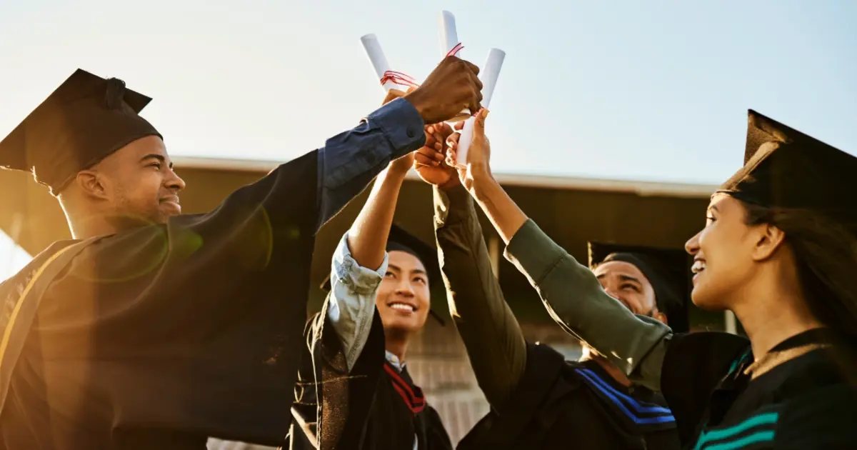 Η πλατφόρμα αντλεί στοιχεία από τα κεντρικά πληροφοριακά συστήματα του Υπουργείου Παιδείας.