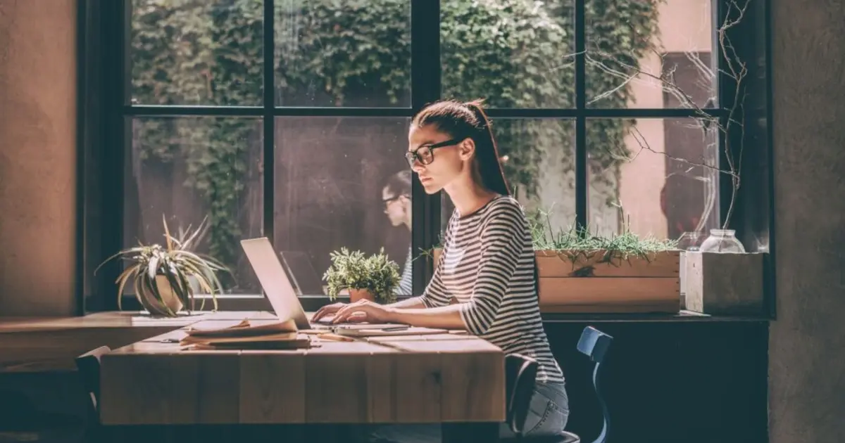 Ωστόσο, η είδηση που συχνά διαφεύγει της προσοχής των υποψηφίων είναι ότι η μοριοδότηση διαφοροποιείται σημαντικά ανάλογα με το είδος της σύμβασης, ειδικά όταν πρόκειται για την περιζήτητη "ειδική εμπειρία".