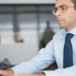 Μια σειρά από νέες εργασιακές ρυθμίσεις και αυξήσεις αποδοχών τίθενται σε ισχύ από σήμερα, 1η Μαΐου 2026, αλλάζοντας τα δεδομένα για χιλιάδες εργαζόμενους στον ιδιωτικό τομέα.
