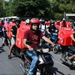 Η νέα νομοθεσία επιβάλλει στις εταιρείες την κάλυψη των εξόδων κίνησης και συντήρησης του οχήματος, καθώς και την παροχή του απαραίτητου προστατευτικού εξοπλισμού, ανεξάρτητα από το είδος της σύμβασης που έχει υπογραφεί.