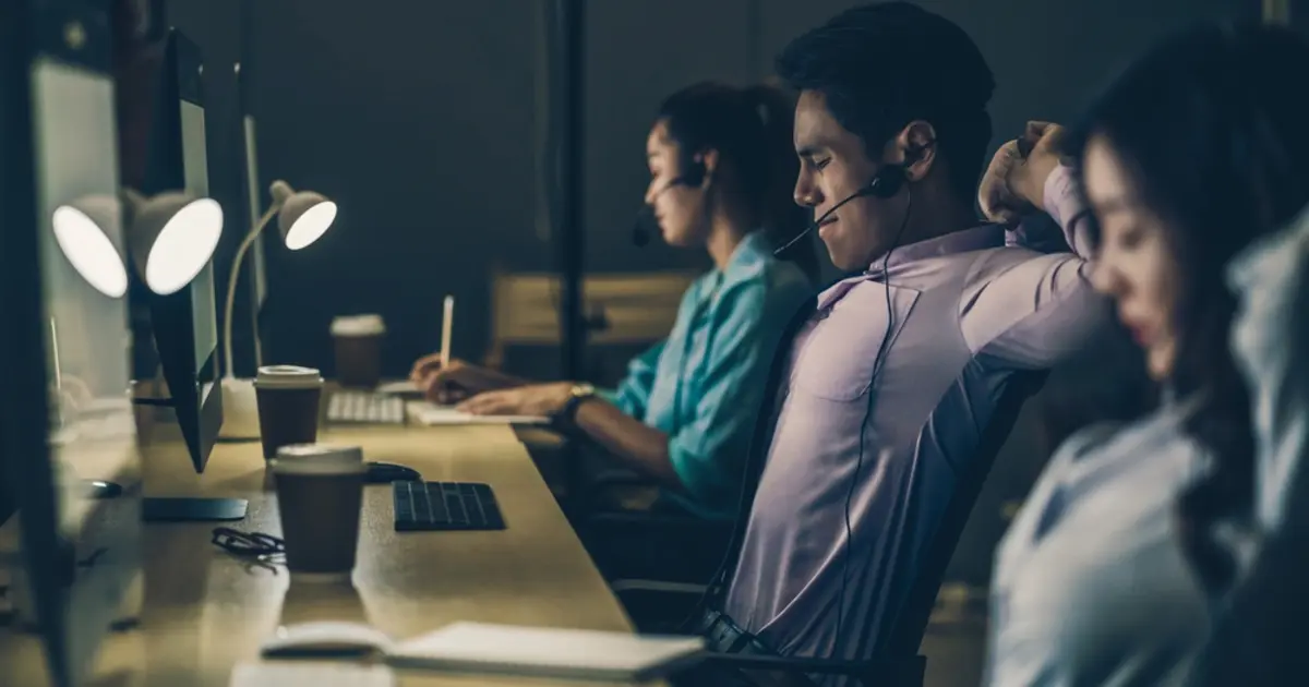 Χιλιάδες υπάλληλοι σε κλάδους όπως ο επισιτισμός, ο τουρισμός, η παροχή υπηρεσιών ασφαλείας (security) και οι βιομηχανίες συνεχούς λειτουργίας, βλέπουν τη νυχτερινή τους βάρδια να αποκτά μεγαλύτερη αξία.