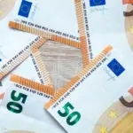 Οι πληρωμές για τις συντάξεις Ιουνίου 2026 αναμένεται να ξεκινήσουν την Τρίτη 26 Μαΐου, με τα κονδύλια να πιστώνονται σταδιακά στους λογαριασμούς των δικαιούχων ανάλογα με τον ασφαλιστικό τους φορέα.