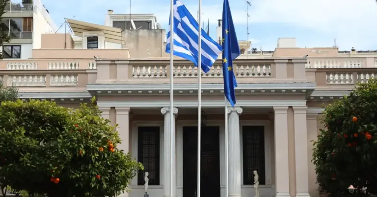 Η έκδοση των τελικών αποτελεσμάτων βρίσκεται στην τελική ευθεία, καθώς η αρμόδια ανεξάρτητη αρχή ολοκληρώνει την εξέταση των ενστάσεων που είχαν υποβάλει οι υποψήφιοι κατά των προσωρινών αποτελεσμάτων, προκειμένου να ξεκινήσει άμεσα η διαδικασία έκδοσης των ΦΕΚ διορισμού.
