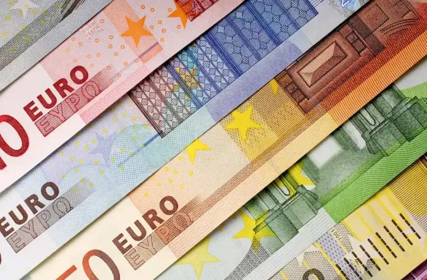 Οι πληρωμές για τις συντάξεις Ιουνίου και τα επιδόματα του ΟΠΕΚΑ ξεκινούν σταδιακά από την ερχόμενη εβδομάδα, φέρνοντας ρευστότητα σε εκατομμύρια δικαιούχους εν μέσω της άνοιξης του 2026.