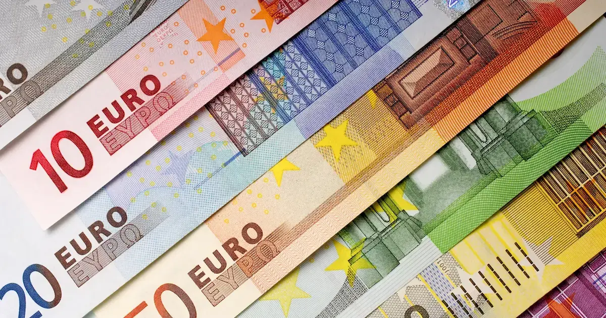 Οι πληρωμές για τις συντάξεις Ιουνίου και τα επιδόματα του ΟΠΕΚΑ ξεκινούν σταδιακά από την ερχόμενη εβδομάδα, φέρνοντας ρευστότητα σε εκατομμύρια δικαιούχους εν μέσω της άνοιξης του 2026.