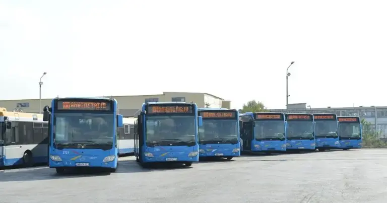 Ξεκινά η αντίστροφη μέτρηση για την ενίσχυση του στόλου του ΟΑΣΘ, καθώς ανοίγει η πλατφόρμα για την πρόσληψη μόνιμου προσωπικού σε κρίσιμες ειδικότητες όπως οδηγοί και τεχνίτες. Η προκήρυξη αναμένεται να δημοσιευτεί επίσημα εντός των επόμενων ημερών, δίνοντας ανάσα στο συγκοινωνιακό έργο της Θεσσαλονίκης.