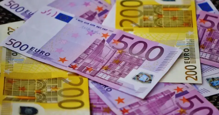 Αν έχετε ήδη ολοκληρώσει τις ώρες διδασκαλίας, το επόμενο βήμα για να δείτε το ποσό στην τράπεζα είναι η υποβολή της ηλεκτρονικής δήλωσης και η επιβεβαίωση των στοιχείων σας στην πλατφόρμα της ΔΥΠΑ.