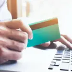Πολλοί νέοι διαπιστώνουν τα τελευταία εικοσιτετράωρα ότι, ενώ η αίτησή τους είχε εγκριθεί αρχικά από την πλατφόρμα, η πίστωση των χρημάτων απέτυχε.