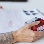 Αν ο κωδικός τίτλου σπουδών που πληκτρολόγησες στο ειδικό πεδίο δεν αντιστοιχεί επακριβώς στους αποδεκτούς κωδικούς που ορίζει η οικεία προκήρυξη για τη συγκεκριμένη θέση, η αίτηση χαρακτηρίζεται ως «μη έχουσα τα τυπικά προσόντα» και μεταφέρεται αυτόματα στον πίνακα απορριπτέων.