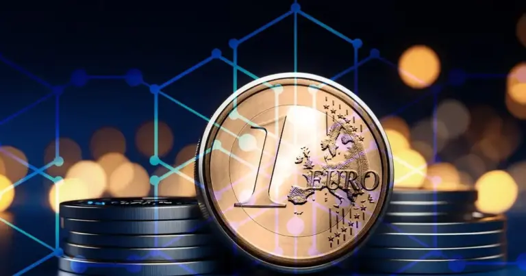 Τα χρήματα εμφανίζονται σταδιακά στα ΑΤΜ των τραπεζών από το απόγευμα της προηγούμενης ημέρας, οπότε οι περισσότεροι ασφαλισμένοι θα δουν τη σχετική πίστωση ήδη από σήμερα το βράδυ.