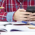 Αν η αίτησή σας δεν έχει οριστικοποιηθεί, η ηλεκτρονική πλατφόρμα της ΑΑΔΕ παρέχει τα εργαλεία για να ακυρώσετε το λάθος παράβολο και να πάρετε πίσω τα χρήματά σας στον τραπεζικό σας λογαριασμό (IBAN).