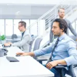Η εφαρμογή αυτή αποτελεί ένα ισχυρό όπλο στα χέρια των απασχολούμενων, καθώς δίνει τη δυνατότητα να καταγγέλλονται σε πραγματικό χρόνο αυθαιρεσίες που αφορούν δεδουλευμένα, μη καταβολή επιδομάτων ή δώρων, αλλά και παραβάσεις στο ωράριο εργασίας.
