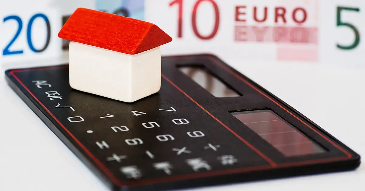 Η αυτόματη ηλεκτρονική διασταύρωση των στοιχείων του e-AMKA με την πλατφόρμα του ΟΠΕΚΑ «παγώνει» την πληρωμή του επιδόματος ενοικίου Ιουνίου για χιλιάδες δικαιούχους, σε περίπτωση που εντοπιστούν αναντιστοιχίες στα δηλωμένα μέλη του νοικοκυριού.
