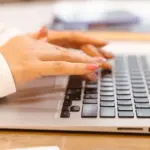 Η υποβολή διορθώσεων στην αίτηση για το επίδομα παιδιού Α21 μέσω της πλατφόρμας του ΟΠΕΚΑ και η οριστικοποίηση της φορολογικής δήλωσης στο Taxisnet αποτελούν τις μοναδικές προϋποθέσεις για να μην χάσετε την επόμενη μεγάλη πληρωμή του Ιουλίου.