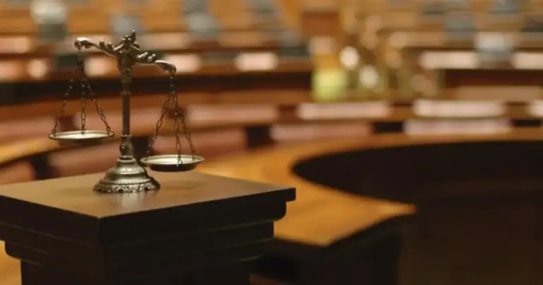 Στον συγκεκριμένο διαγωνισμό, η γλωσσομάθεια δεν αποτελεί απλώς ένα τυπικό προσόν, αλλά ένα από τα ισχυρότερα κριτήρια που διαμορφώνουν τη σειρά κατάταξης στους τελικούς πίνακες επιτυχόντων.