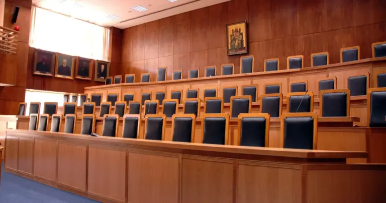 Οι προσληφθέντες θα στελεχώσουν τα δικαστήρια, τις εισαγγελίες και τις κεντρικές υπηρεσίες του Υπουργείου σε ολόκληρη τη χώρα, καλύπτοντας πάγιες ανάγκες σε θέματα γραμματειακής και διοικητικής υποστήριξης.