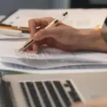 Η έκδοση της βεβαίωσης χρόνου ανεργίας γίνεται πλέον μέσα σε ελάχιστα λεπτά, ψηφιακά, χωρίς να χρειάζεται να επισκεφθείτε κάποιο φυσικό κατάστημα ΚΠΑ2 της ΔΥΠΑ (πρώην ΟΑΕΔ).