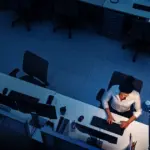 Αν αντιμετωπίζετε την τακτική να μην «εγκρίνεται» η παράταση ωραρίου στο σύστημα Εργάνη από την πλευρά της διοίκησης, ενώ έχετε λάβει εντολή να παραμείνετε για δουλειά, ο νόμος σας καλύπτει απόλυτα, καθώς η φυσική παρουσία και η σήμανση της κάρτας αποτελούν αδιάψευστα αποδεικτικά στοιχεία.