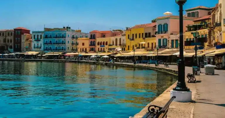 Η πλατφόρμα για την υποβολή των αιτήσεων άνοιξε χθες, 7 Ιουλίου, και η προθεσμία για τους ενδιαφερόμενους εκπνέει στο τέλος του μήνα, προσφέροντας μια σημαντική οικονομική ανάσα για την κάλυψη των πρώτων εξόδων εγκατάστασης, ενοικίου και επαγγελματικής δραστηριοποίησης στην κρητική ύπαιθρο.