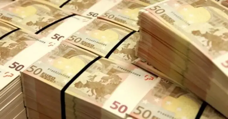 Το πρόγραμμα στοχεύει στην ενίσχυση της γυναικείας επιχειρηματικότητας εκτός Αττικής και Κεντρικής Μακεδονίας, καλύπτοντας τα πρώτα έξοδα λειτουργίας και έναρξης.