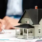 Η νέα αυτή προκήρυξη αποσκοπεί στην ταχύτερη αξιοποίηση της δημόσιας περιουσίας, προσφέροντας συμβάσεις εργασίας που θα προσελκύσουν έμπειρους επαγγελματίες του κλάδου των ακινήτων και των κατασκευών.