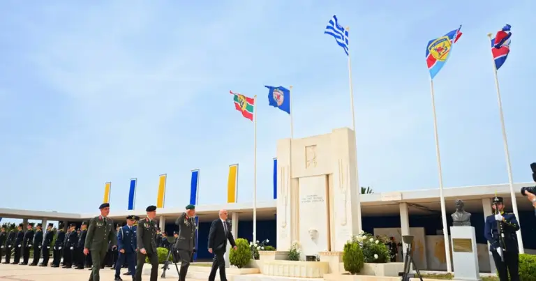 Η κατανόηση του τρόπου που επηρεάζει η ΕΒΕ αυτές τις σχολές είναι καθοριστική για τη σωστή ιεράρχηση των επιλογών.