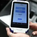 Η νέα αυτή ψηφιακή ασφαλιστική δικλίδα προστατεύει τους εργαζόμενους από αδικαιολόγητες περικοπές αποδοχών ή ακύρωση υπερωριών, ενώ παράλληλα αποτρέπει την επιβολή άδικων προστίμων στις επιχειρήσεις.