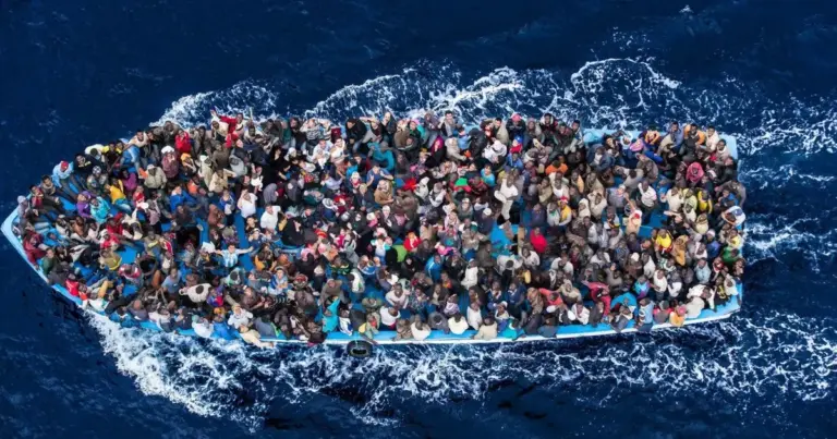 Η νέα αυτή προκήρυξη, η οποία θα εκδοθεί μέσω του ΑΣΕΠ, στοχεύει στην κάλυψη πάγιων αναγκών σε εξειδικευμένο διοικητικό, τεχνικό και επιστημονικό προσωπικό, προσφέροντας σταθερή απασχόληση σε έναν από τους πιο νευραλγικούς τομείς της κρατικής μηχανής.