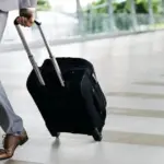 Το νέο πλαίσιο ξεκαθαρίζει το τοπίο ανάμεσα στον καθαρό χρόνο μετακίνησης και τον πραγματικό χρόνο παροχής εργασίας σε εργοτάξια, εγκαταστάσεις πελατών ή εξωτερικά συνεργεία.