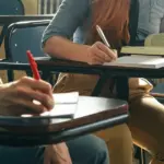 Ξεκινά στα τέλη Αυγούστου 2026 η ηλεκτρονική υποβολή αιτήσεων για την εισαγωγή στις Δημόσιες ΣΑΕΚ (πρώην ΙΕΚ) για το ακαδημαϊκό έτος 2026-2027, προσφέροντας εκατοντάδες δωρεάν ειδικότητες σε απόφοιτους ΓΕΛ και ΕΠΑΛ.