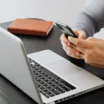 Η Πάγια Ρύθμιση της ΑΑΔΕ παρέχει τη δυνατότητα στους φορολογούμενους να εξοφλήσουν τις οφειλές από έκτακτους φόρους σε έως 24 μηνιαίες δόσεις (ή έως 48 δόσεις για οφειλές που προέρχονται από έκτακτη αιτία, όπως κληρονομιές), αποτρέποντας τη λήψη αναγκαστικών μέτρων είσπραξης.
