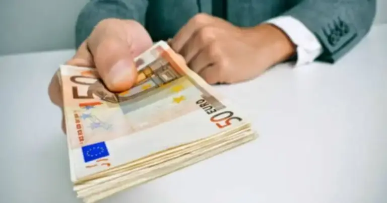 Η επιδότηση του προγράμματος προεργασίας της ΔΥΠΑ καταβάλλεται μέσα στο πρώτο δεκαήμερο κάθε μήνα, καλύπτοντας τις ημέρες απασχόλησης του αμέσως προηγούμενου μήνα.
