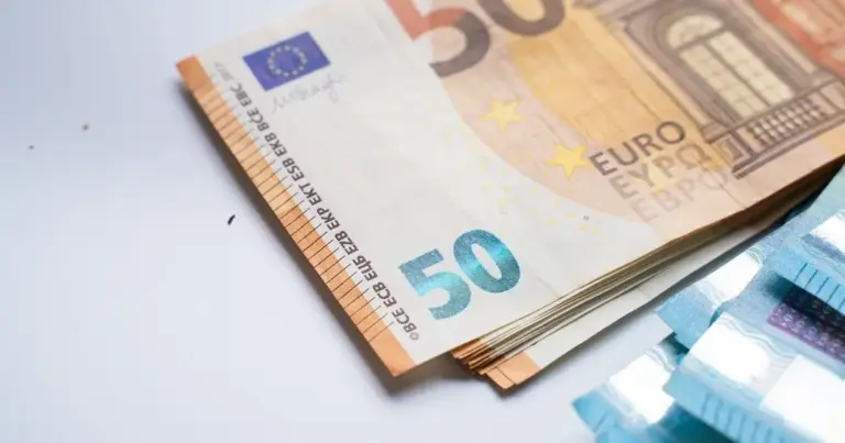 Η διαδικασία καλύπτει την προσωρινή ανικανότητα για εργασία που προήλθε από ατύχημα στην καθημερινή ζωή (π.χ. στο σπίτι, στην άθληση ή στον δρόμο), εξασφαλίζοντας την καταβολή της σχετικής αποζημίωσης.