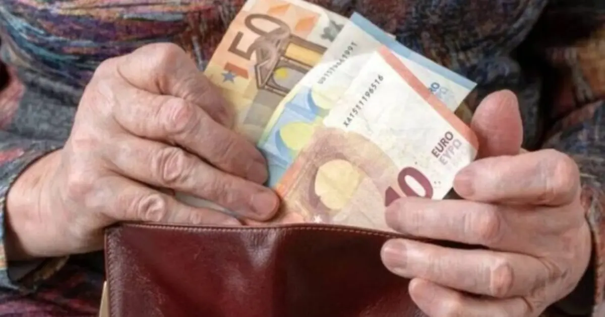 Η διαδικασία πραγματοποιείται ψηφιακά χωρίς να απαιτείται επίσκεψη στα υποκαταστήματα του ασφαλιστικού φορέα.