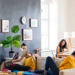 Η ρύθμιση αυτή αποτελεί μια σημαντική ανάσα για τις οικογένειες, καθώς η συγκατοίκηση διπλασιάζει ουσιαστικά το όφελος, προσφέροντας την ανώτατη οικονομική ενίσχυση.