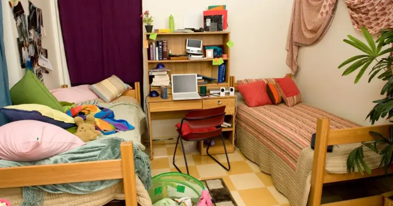 Ωστόσο, στην περίπτωση συγκατοίκησης, το ποσό αυτό προσαυξάνεται στα 2.500 ευρώ (ή 2.000 ευρώ αντίστοιχα για Αθήνα/Θεσσαλονίκη).