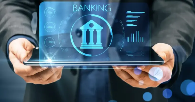 Μέσω της εφαρμογής και του συστήματος KYC (Know Your Customer) του gov.gr, τα τραπεζικά ιδρύματα αντλούν αυτόματα τα απαραίτητα έγγραφα ταυτοποίησης και οικονομικής κατάστασης.