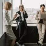 Όταν ένας εργαζόμενος χτυπήσει κατά λάθος την κάρτα του ή σημειωθεί εσφαλμένο check-out, ο εργοδότης έχει τη δυνατότητα να προβεί σε ακυρωτική δήλωση εντός συγκεκριμένων προθεσμιών, ώστε να μην καταγραφεί ανύπαρκτη υπερωρία ή απουσία.