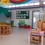 Η κατοχή του voucher δίνει στο γονέα την απόλυτη ελευθερία να επιλέξει τη δομή που εξυπηρετεί καλύτερα τις ανάγκες της οικογένειας, αρκεί αυτή να συμμετέχει στο πρόγραμμα της ΕΕΤΑΑ και να διαθέτει κενή θέση.