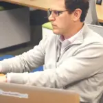 Σε πλήρη εξέλιξη βρίσκεται ο δεύτερος κύκλος Κινητικότητας 2026 του Υπουργείου Εσωτερικών, προσφέροντας σε χιλιάδες δημοσίους υπαλλήλους τη δυνατότητα να μετακινηθούν σε νέες υπηρεσίες μέσω μετατάξεων και αποσπάσεων.