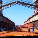 Το μέτρο αυτό λειτουργεί ως οικονομική ανάσα για τις ειδικότητες που επηρεάζονται από την περιοδικότητα των εργασιών στα ναυπηγεία, καλύπτοντας ένα σημαντικό κενό εισοδήματος κατά τους φθινοπωρινούς και χειμερινούς μήνες.